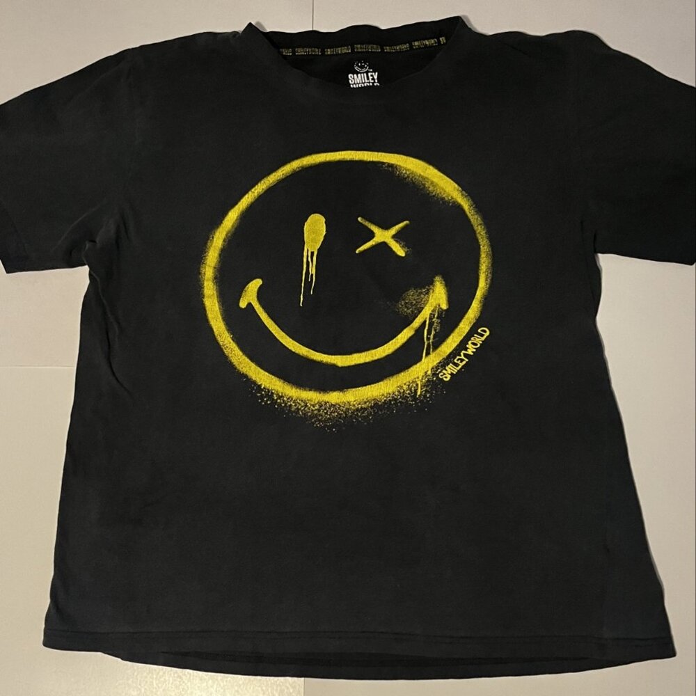 Smiley Face Graphic Tee Men's XL Spray Paint SmileyWorld Black Yellow Streetwear